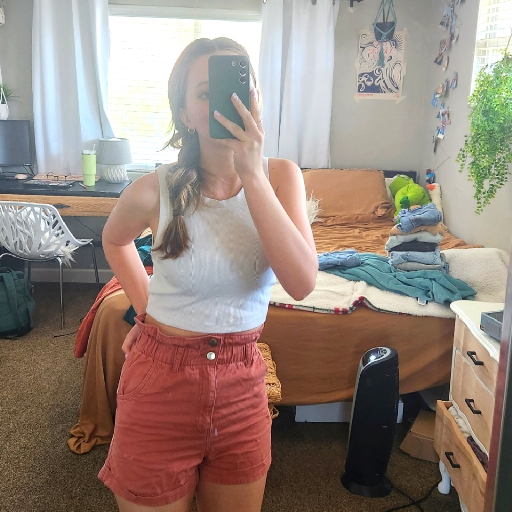 h&m highwaisted shorts